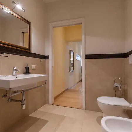 Pinocchio' S House In The Center Of Apartment Florence